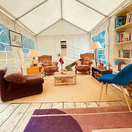 The Spot - 200m De La