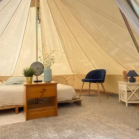 Kemping The Spot - 200m De La