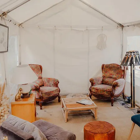 Camping The Spot - 200m De La