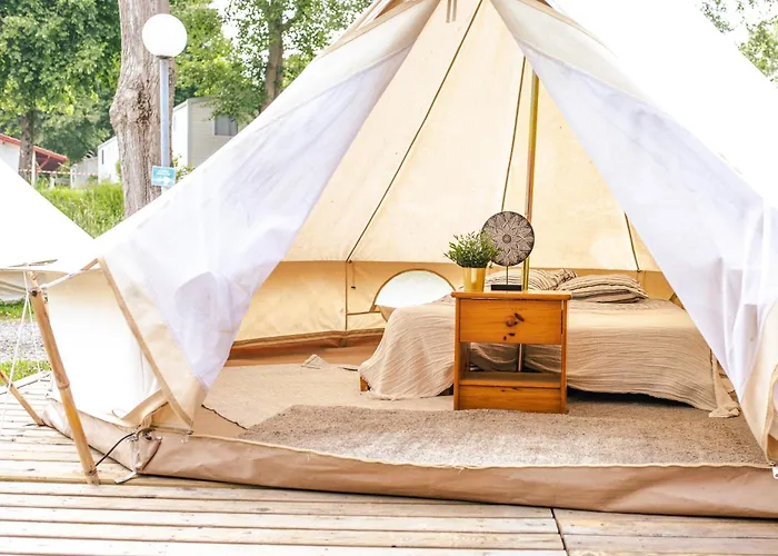 The Spot - 200m De La Kemping *