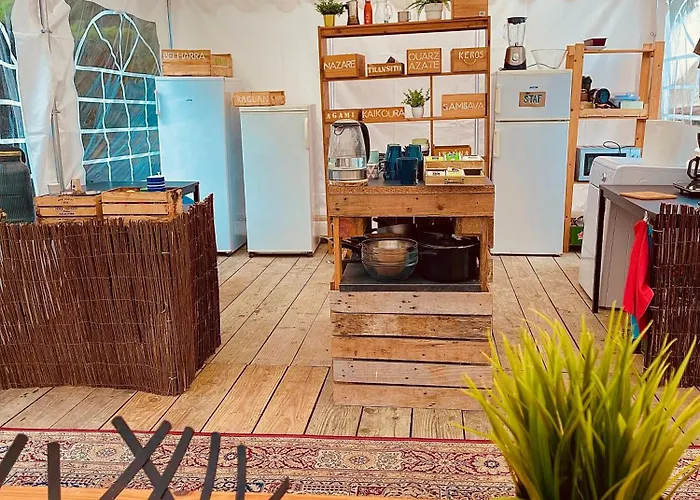 The Spot - 200m De La